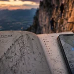 Carte via ferrata : smartphone et parcours via ferrata à préparer
